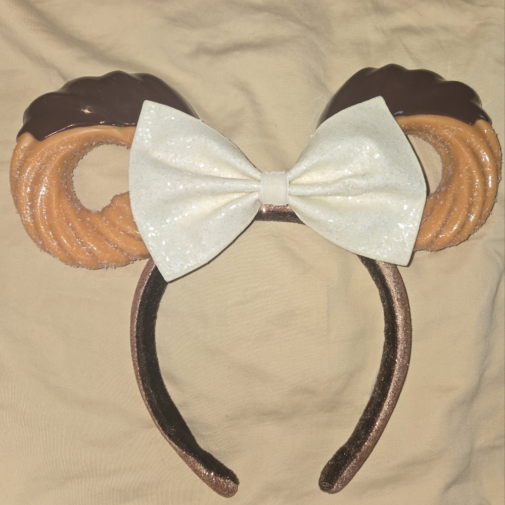 Disney Ears Churro with Glitter Bow
